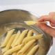 Lifehacks για ζυμαρικά: πώς να τα μαγειρέψετε σωστά και τι να κάνετε για να μην κολλήσουν μεταξύ τους
