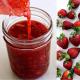 Jam from any berries and fruits with gelatin